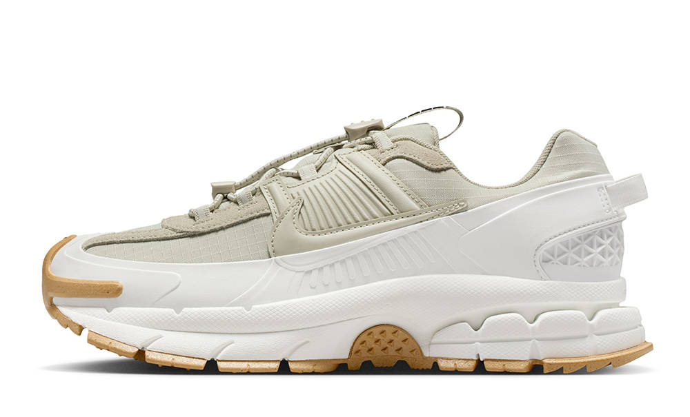 Nike Zoom Vomero 5 Roam Winterized Sail Gum HQ2181-100