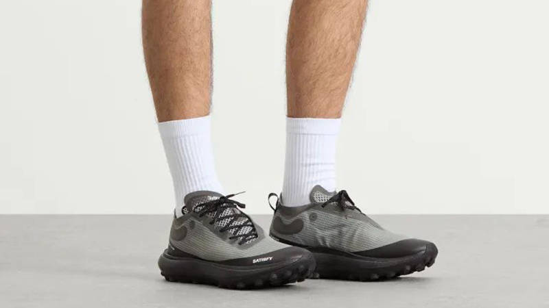 Satisfy The Rocker Shadow Black 40002-SH-SE on foot