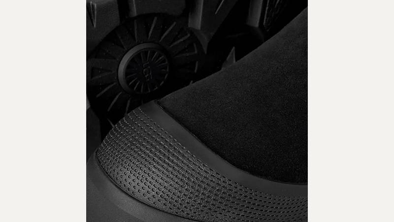 UGG Classic Ultra Mini Weather Hybrid Boot Black 1174196-BBLC toe