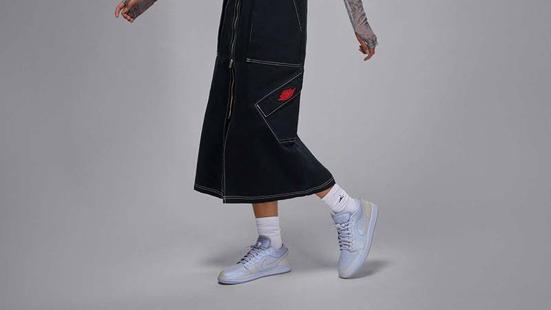 Air Jordan 1 Low SE Ghost Pearlized Quilt IM5129-010 on foot