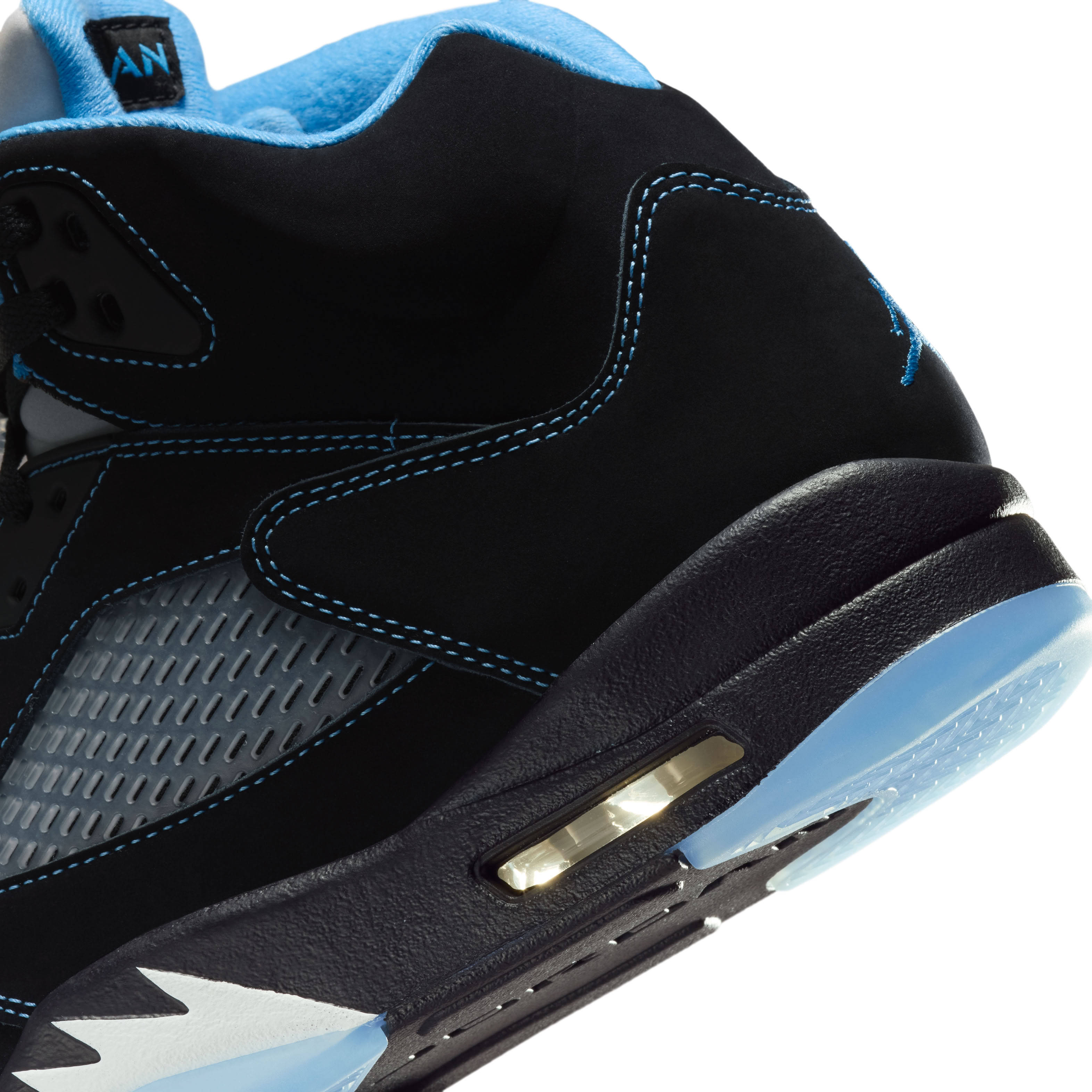 Air Jordan 5 Black University Blue Detail 1
