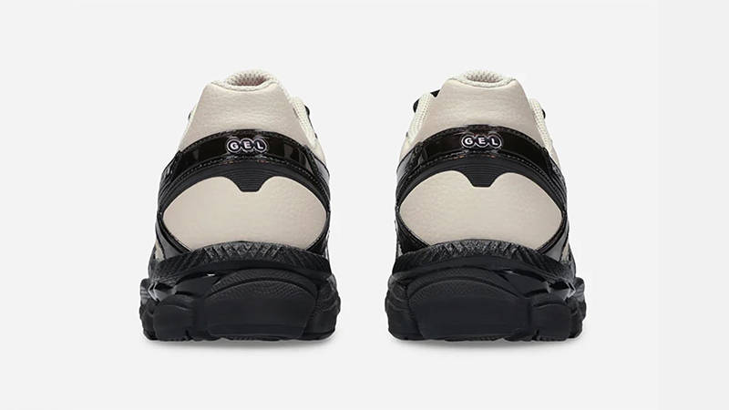 Finesse x ASICS Gel-Cumulus 16 Beige Black 1203B003-200 back