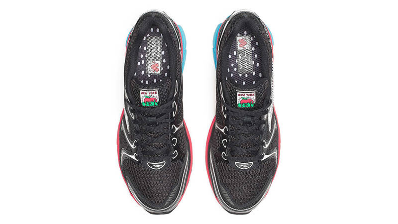 Keith Haring X Saucony NYC ProGrud Triumph 4 Black Red S71022-1 middle