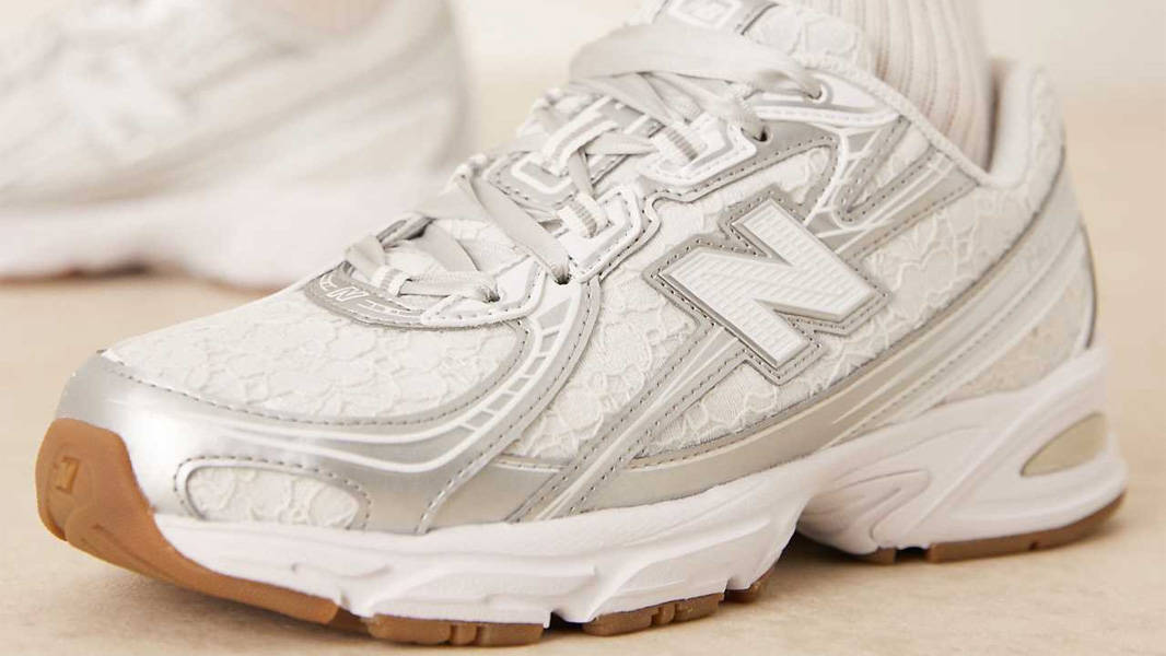 New Balance 740 Lace Ivory On Foot