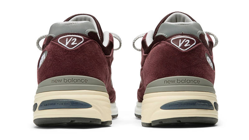 New Balance 991v2 MiUK Catawba Grape Back