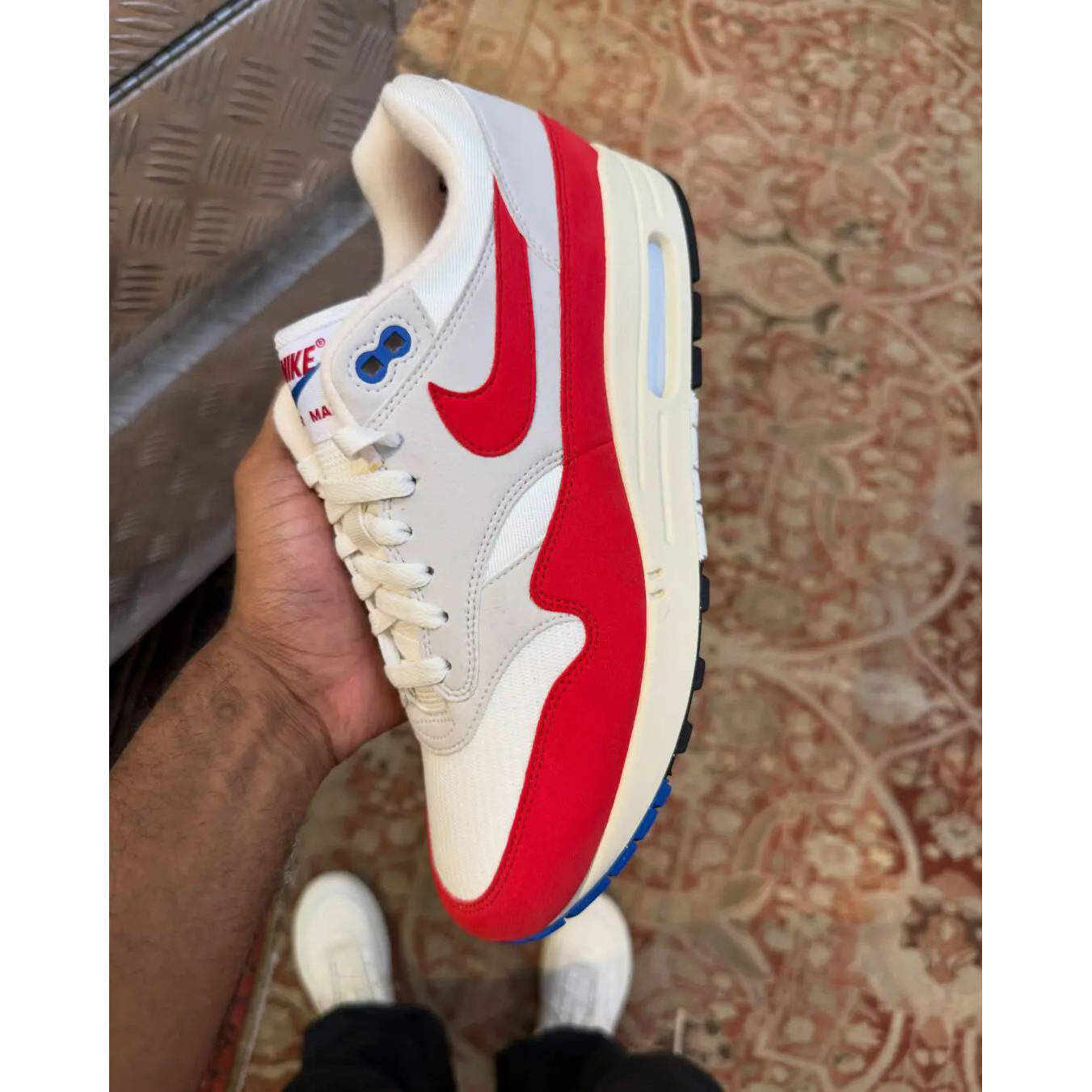 Nike Air Max 1 Lost & Found Red side