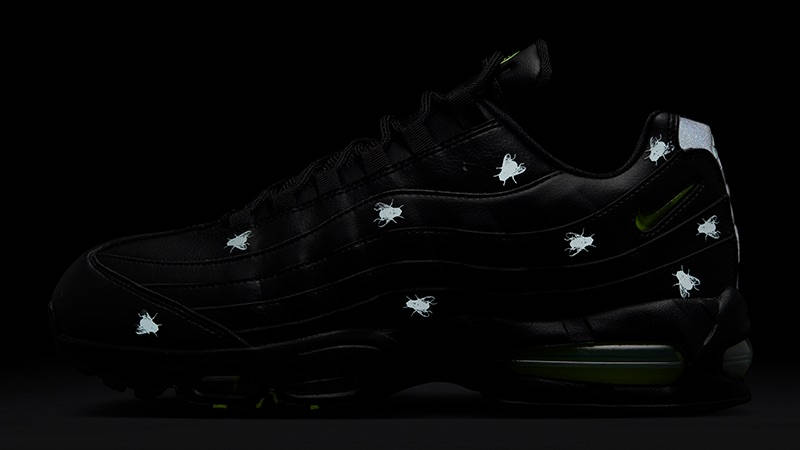 Nike Air Max 95 Houseflies Halloween IM3082-001 in dark