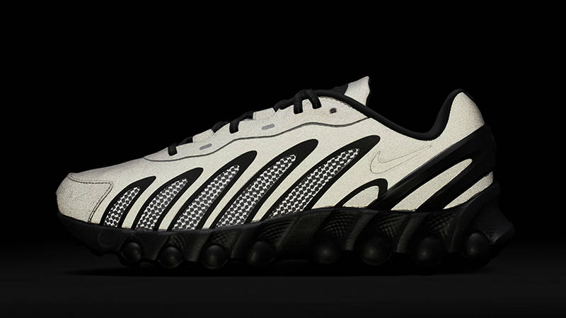 Nike Air Max Dn8 Metallic Silver Black IM0700-001 in the dark