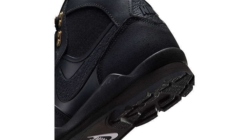 Nike Baltoro High Black Metallic Gold IH4450-001 heel