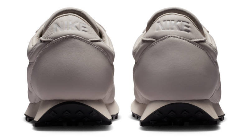 nike daybreak light bone