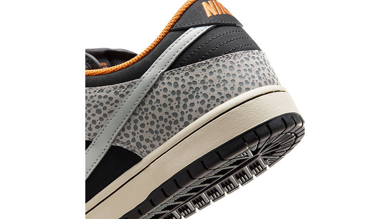 Nike SB Dunk Low Cobblestone FZ1233-001 heel