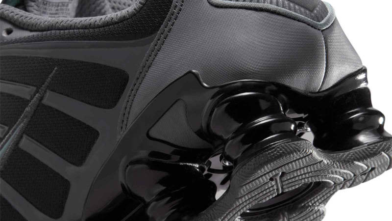 Nike Shox TL Iron Grey Reflect Silver Closeup