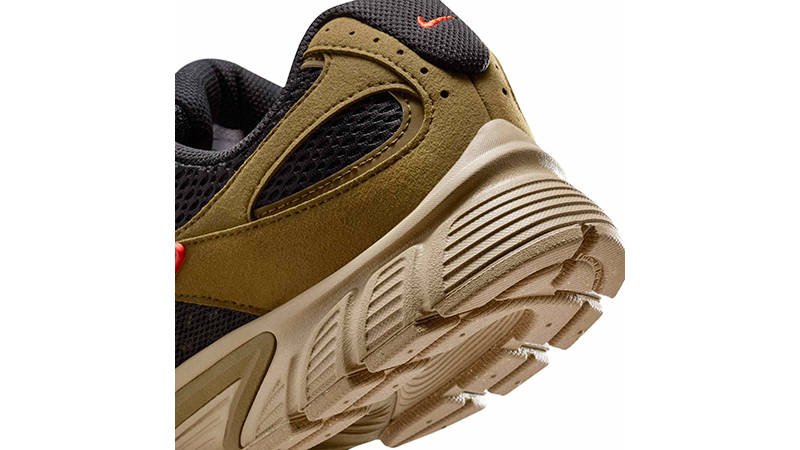 Nike V5 RNR Black Olive Flak II6292-002 heel