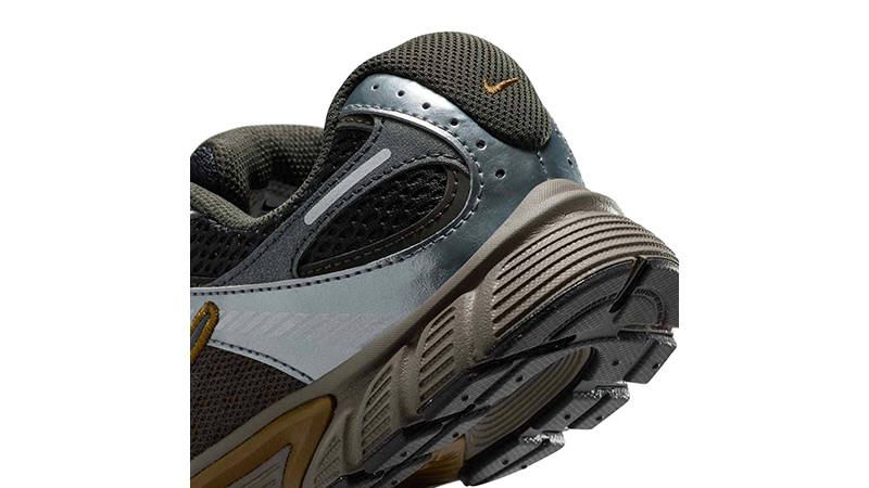 Nike V5 RNR GS Olive Flak Grey HQ6411-300 heel