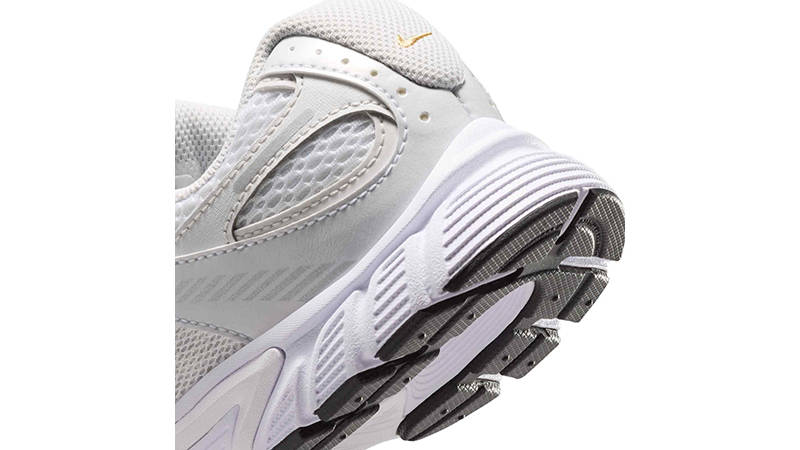 Nike V5 RNR GS White Photon Dust HQ6411-104 heel