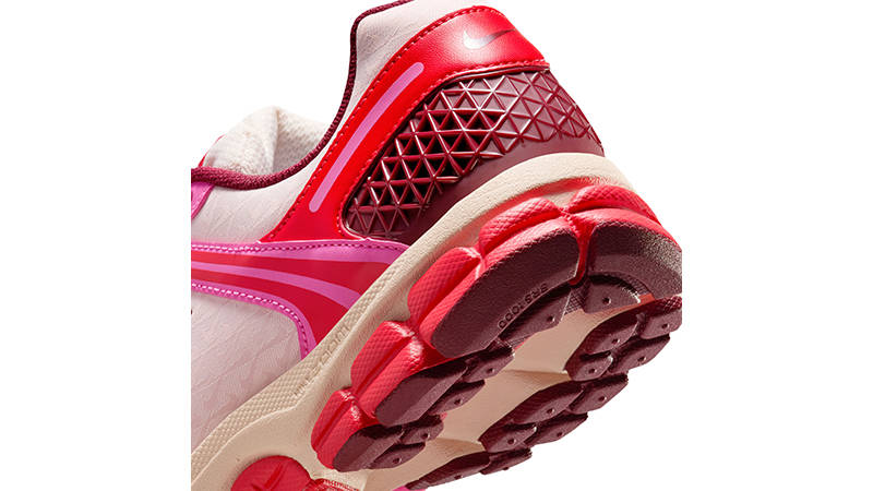 Nike Zoom Vomero 5 Light Soft Pink Red IM7185-640 heel