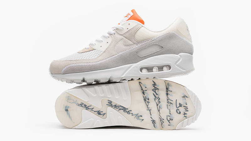 white nike air max 90 size 4