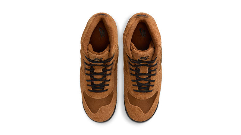 Stüssy x Nike Baltoro High Light British Tan middle