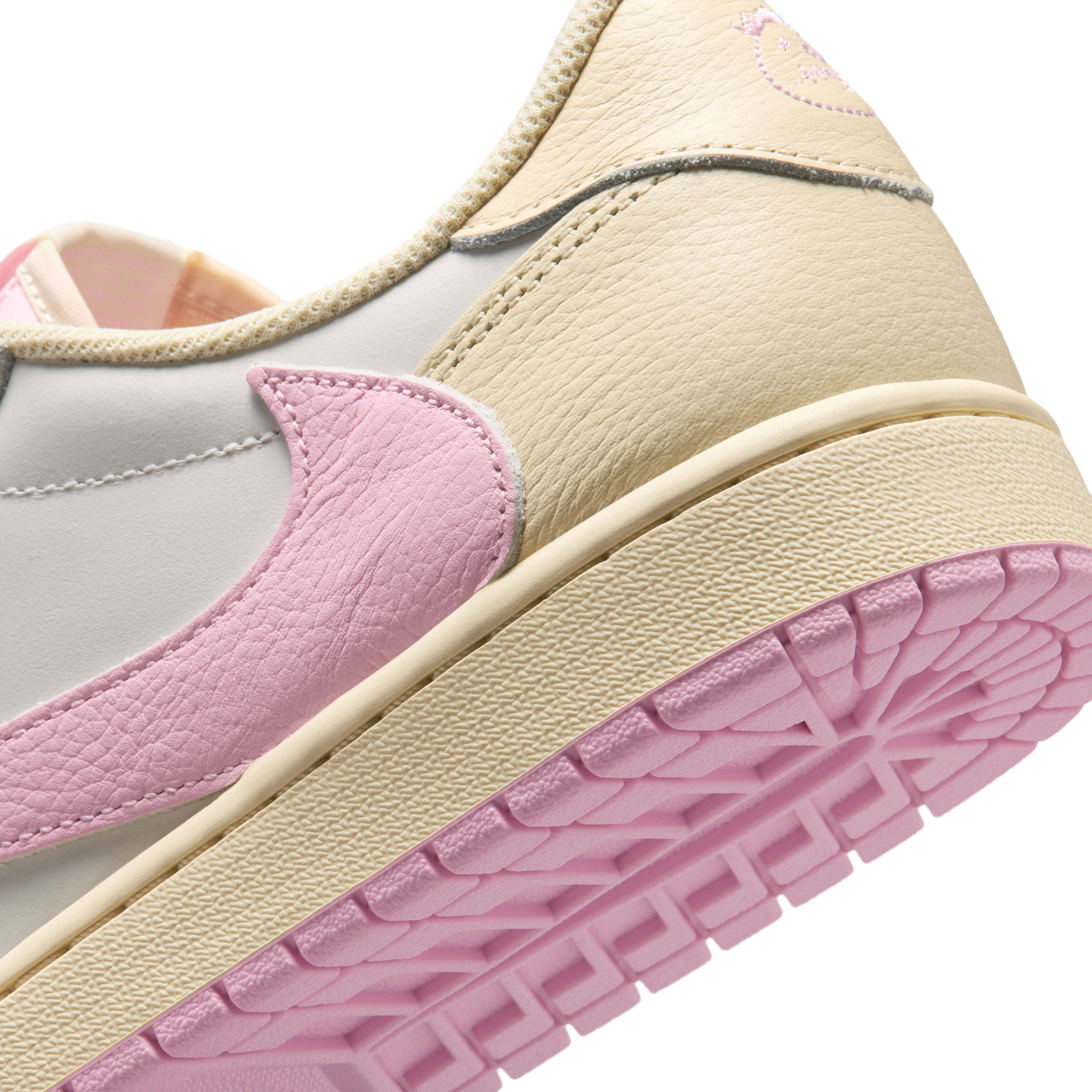Travis Scott x Air Jordan 1 Low OG Muslin Shy Pink | IQ7604-100 