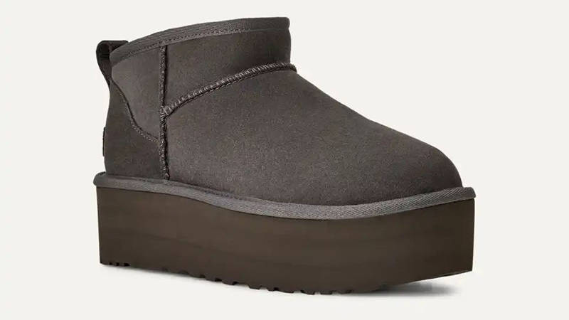 UGG Classic Ultra Mini Platform Boot Charcoal 1135092-CHRC front