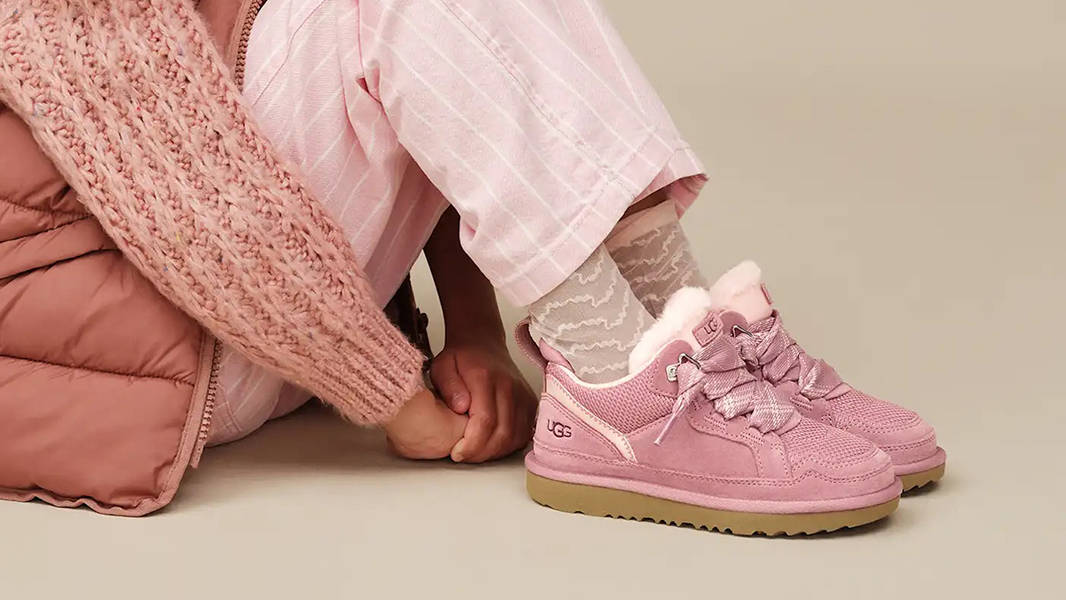 UGG Lowmel GS Pink Dawn 1152410K-PDW on feet 2