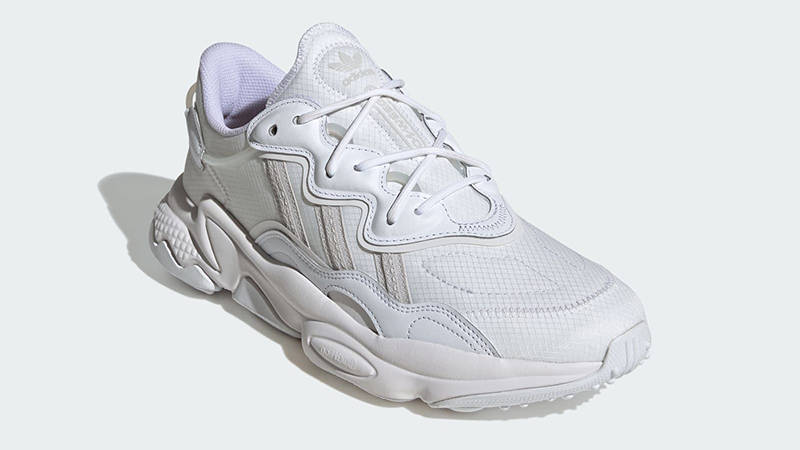 nike ozweego trainers