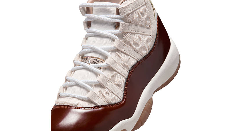 Air Jordan 11 China IM8352-760 tongue
