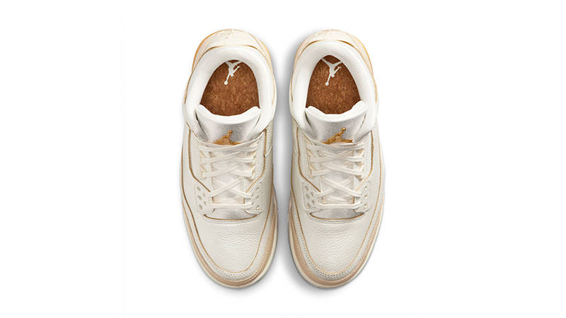 Air Jordan 3 Retro Champagne and Oysters middle