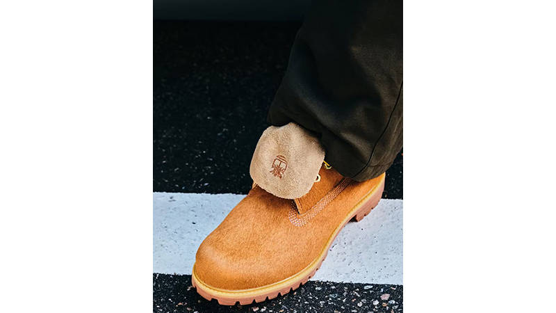 FETCH x Timberland 6-Inch Boot Wheat A6FQTEJN on foot front