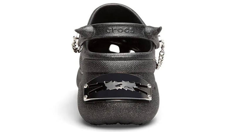 LE SSERAFIM x Crocs Bae Clog Black | The Sole Supplier