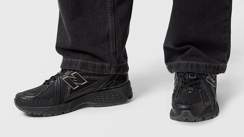 New Balance 1906R Primaloft Black Metallic U1906ROE on foot