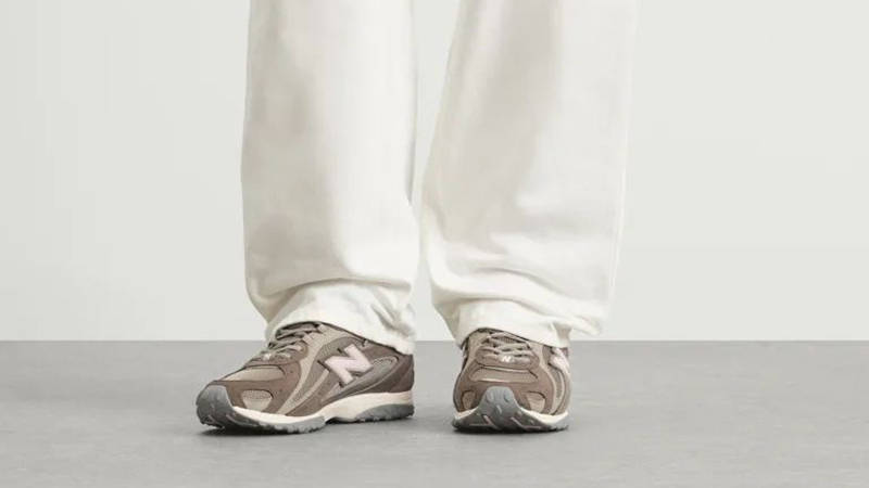 New Balance 204L Cortado Stone Pink U204L273 on foot