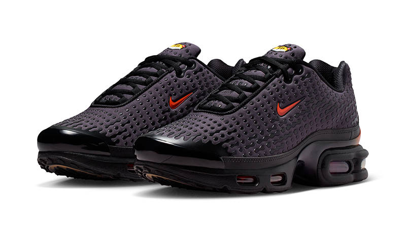 Nike Air Max Plus VII Black Medium Ash HQ2197-002 front