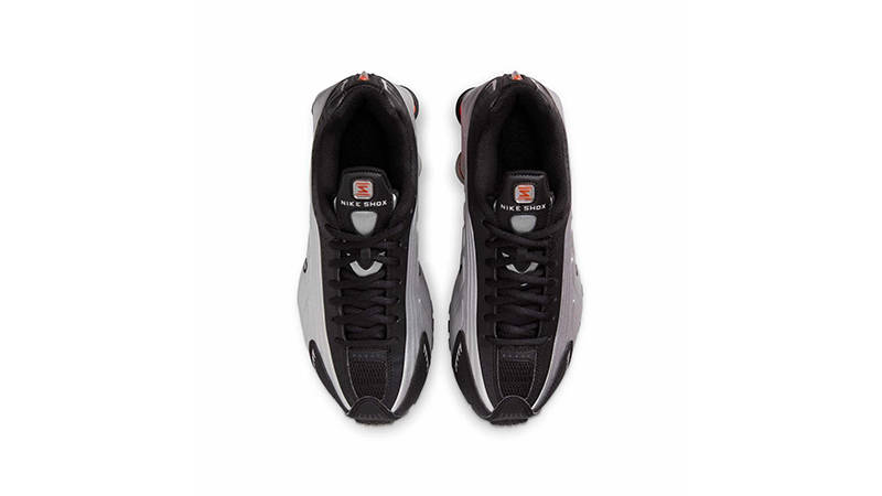 Nike Shox R4 GS Metallic Silver Black CW2626-005 middle