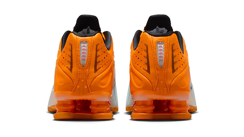 Nike Shox R4 Vivid Orange IH2343-801 back
