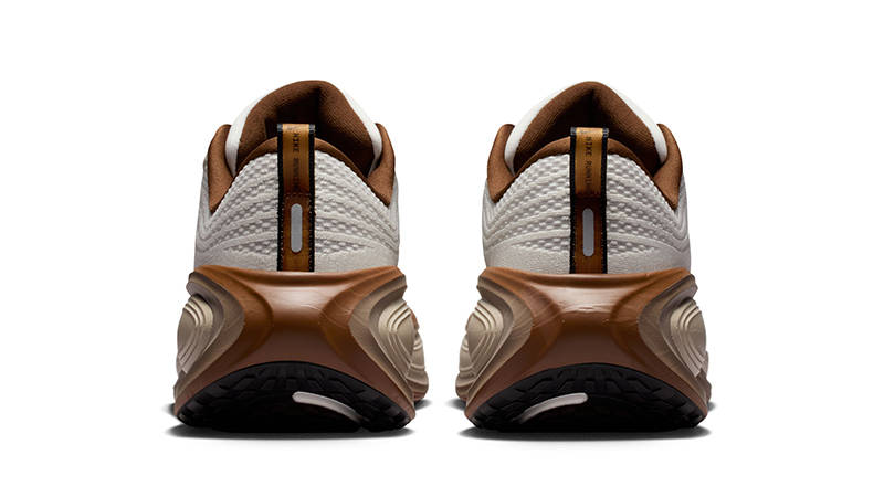 Nike Vomero Plus Sail Caldera Brown IO4482-100 back