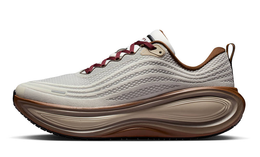 Nike Vomero Plus Sail Caldera Brown