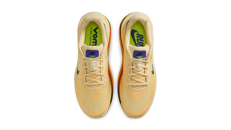 Nike Vomero Premium Alabaster HQ2050-701 middle