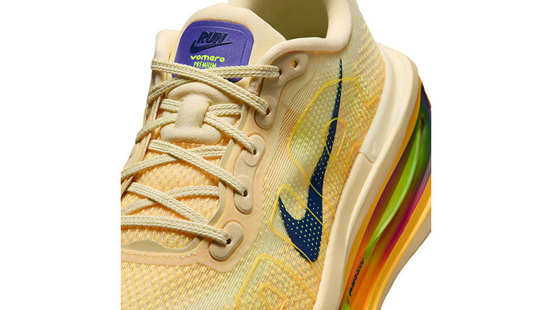 Nike Vomero Premium Alabaster HQ2050-701 tongue