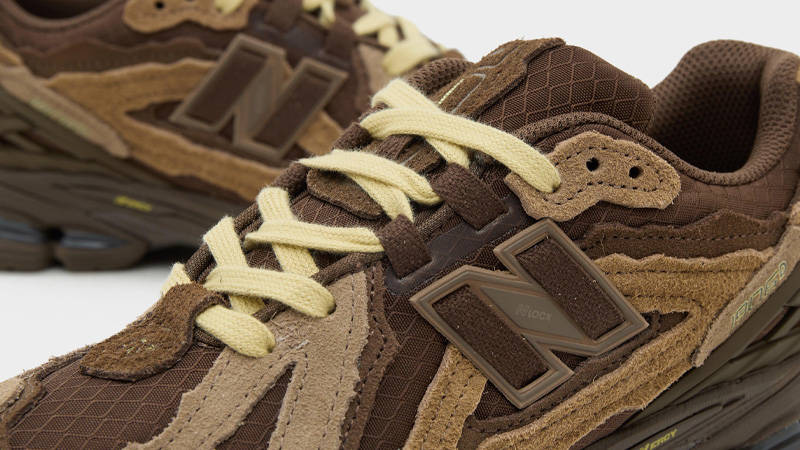size_ x New Balance 1906D Protection Pack Brown Closeup