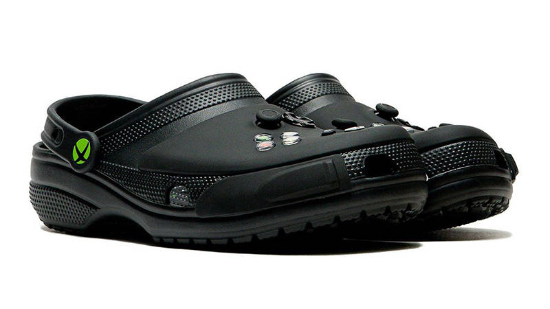 XBOX x Crocs Classic Clog Black 211439-001 front