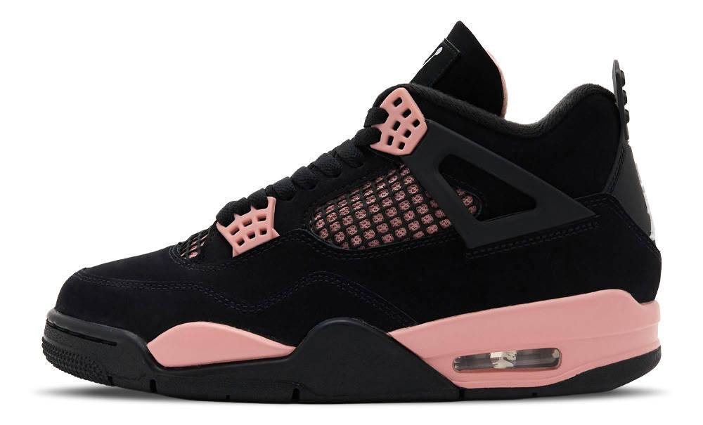 Air Jordan 4 Pink Thunder Retailer Look