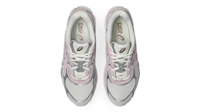 ASICS GEL-NYC Barely Rose 1203A383-028 middle