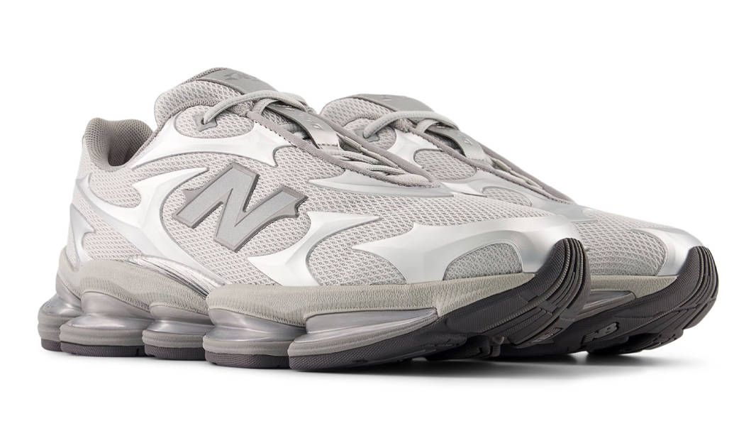 New Balance ABZORB 2000 Silver Metallic Three Forth Quarter View
