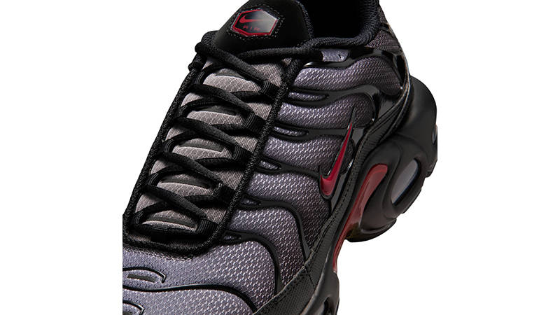 Nike TN Air Max Plus Black Team Crimson DM0032-032 side