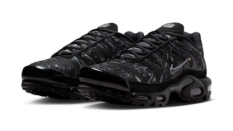 Nike TN Air Max Plus Black Web front