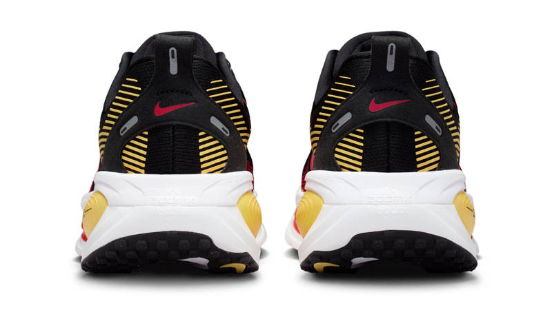 Nike Vomero 18 Black Light Crimson Back