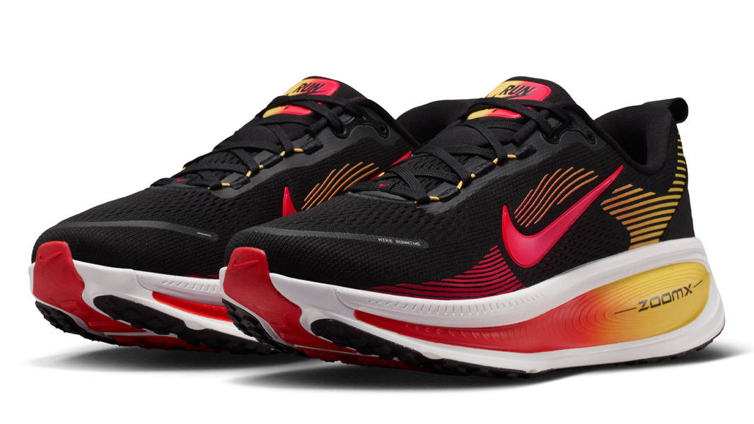 Nike Vomero 18 Black Light Crimson Front