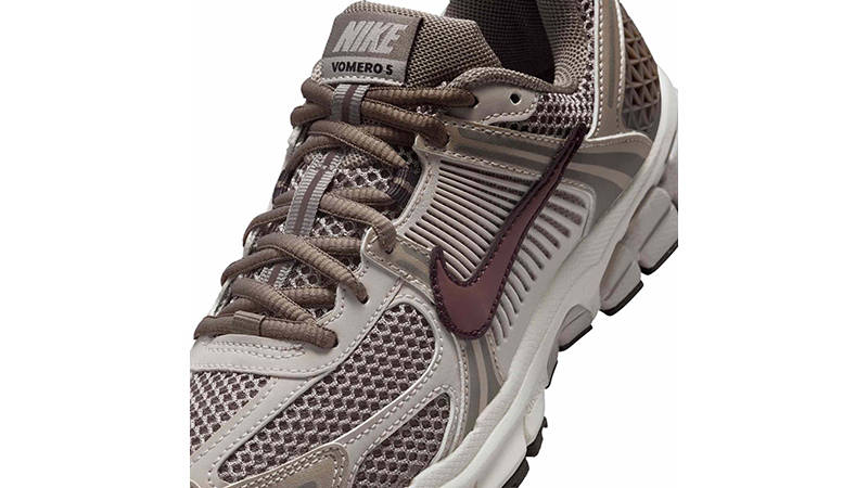 Nike Vomero 5 GS Taupe Haze Tattoo HF6998-200 side