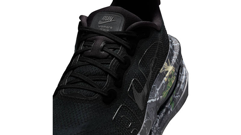 Nike Vomero Premium Realtree Camo IO7325-001 tongue
